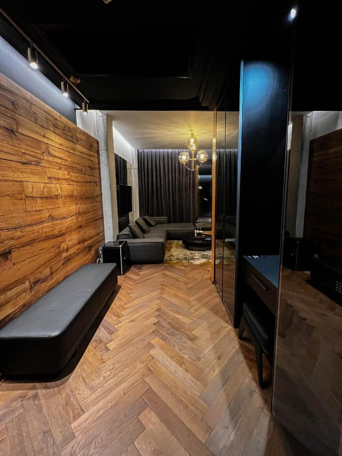 Mandarin Club House Hotell Batumi Exteriör bild