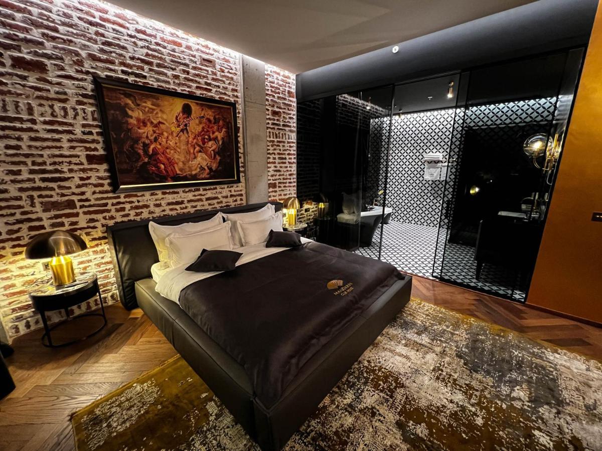 Mandarin Club House Hotell Batumi Exteriör bild