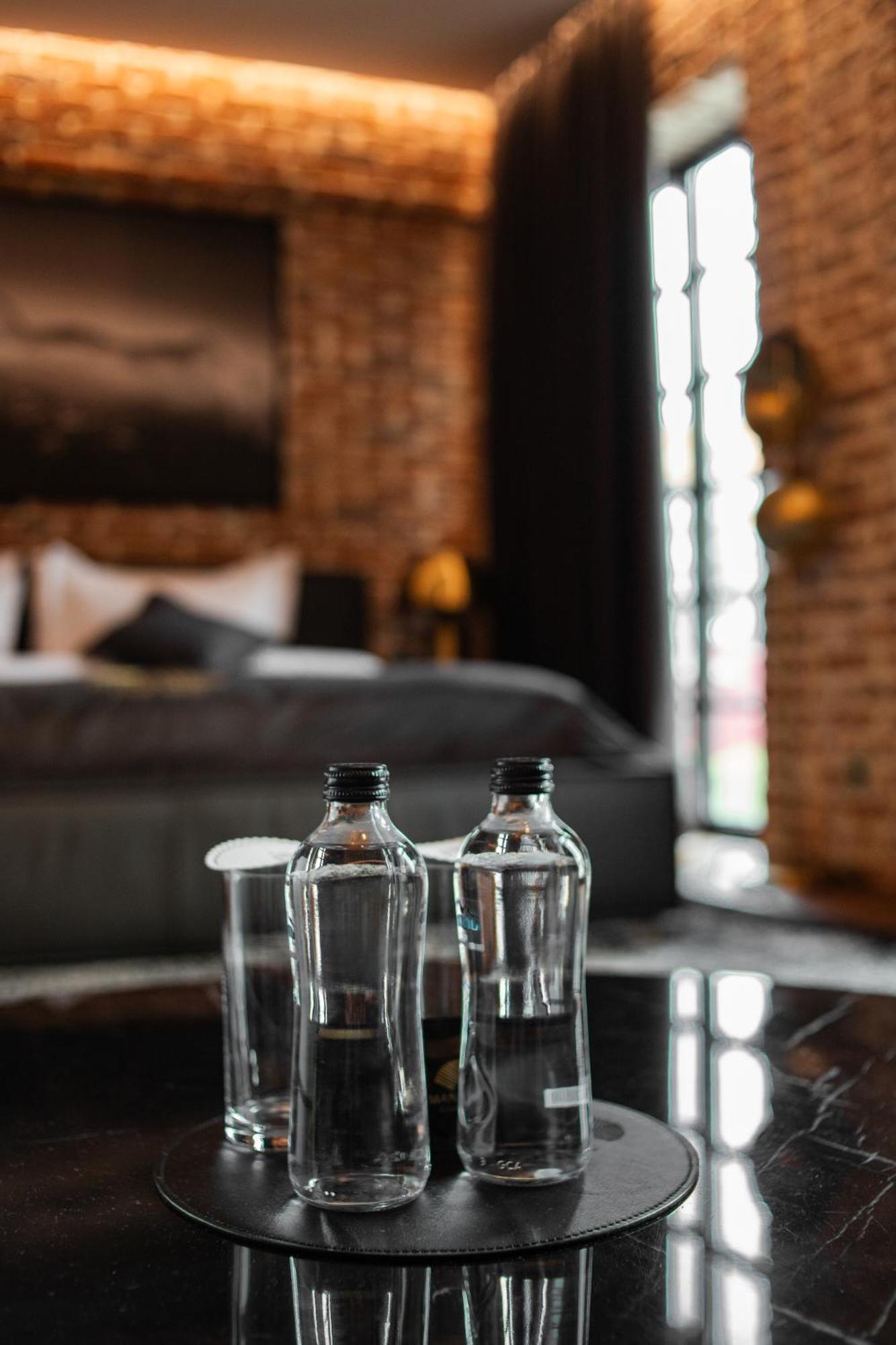 Mandarin Club House Hotell Batumi Exteriör bild
