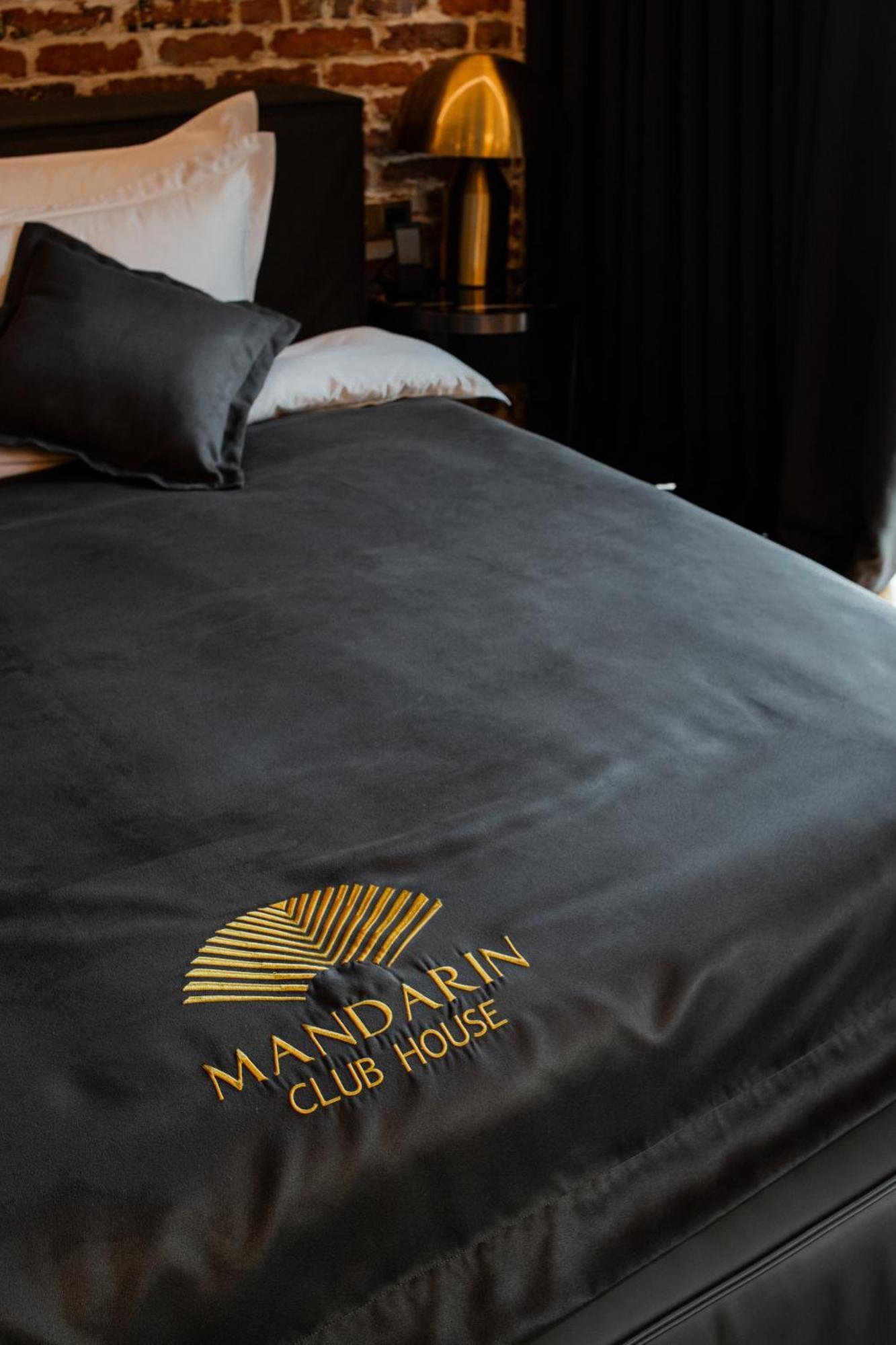 Mandarin Club House Hotell Batumi Exteriör bild