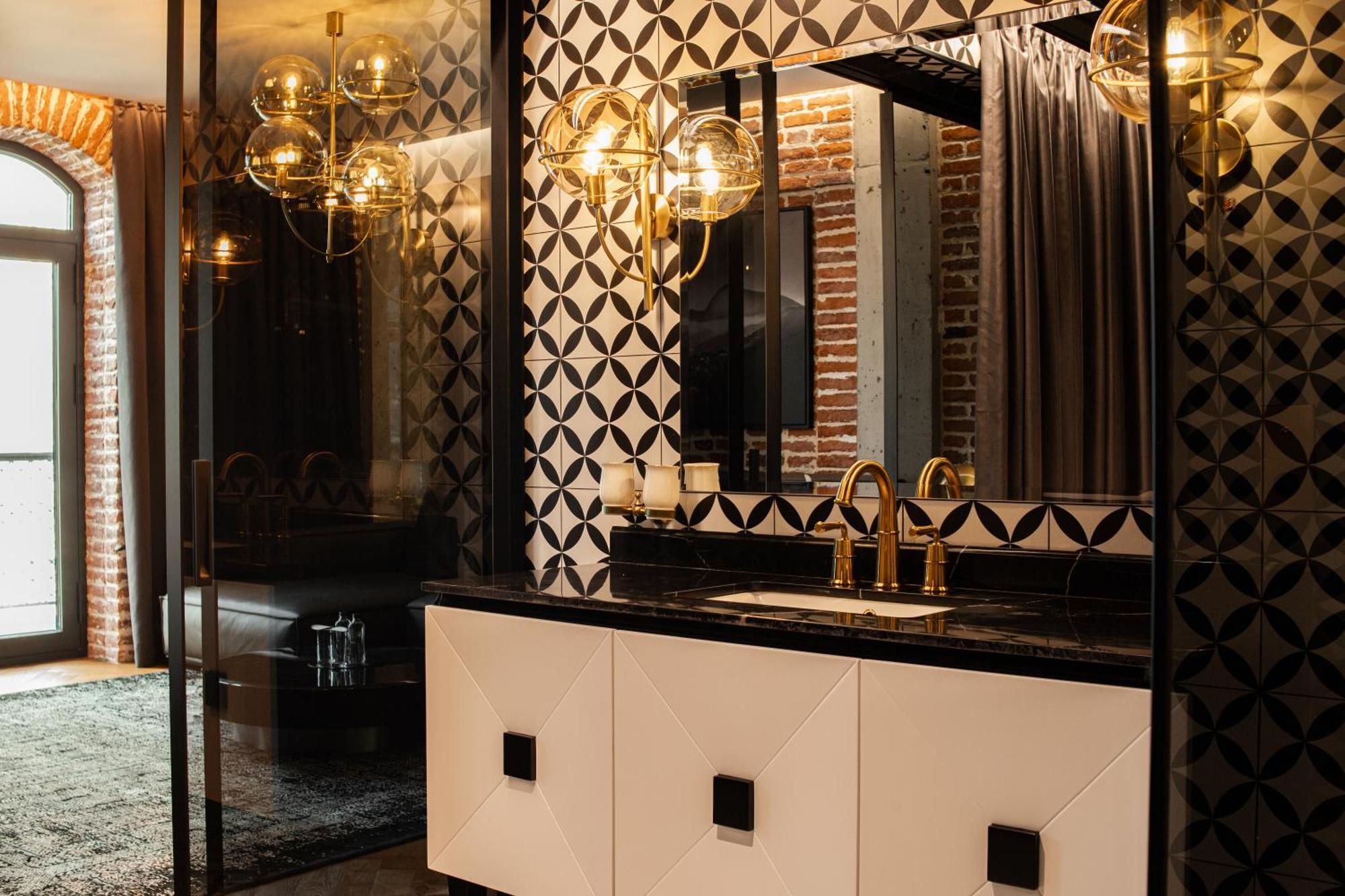Mandarin Club House Hotell Batumi Exteriör bild